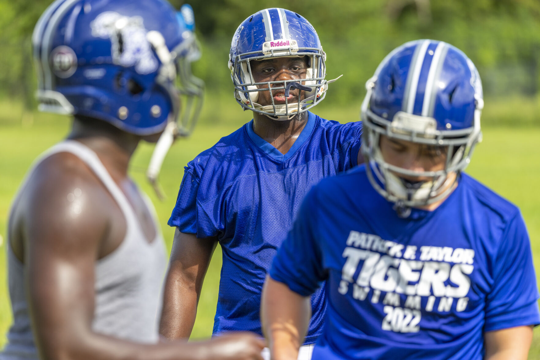 NO.patricktaylorfootball.adv_1484.JPG